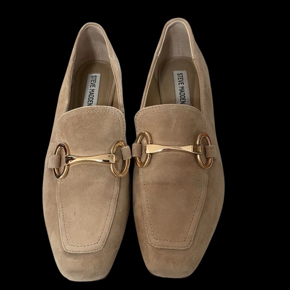 Steve Madden Womens  Loafers Size 8 Beige Suede Gold Emblem Square Toe - Picture 3 of 11